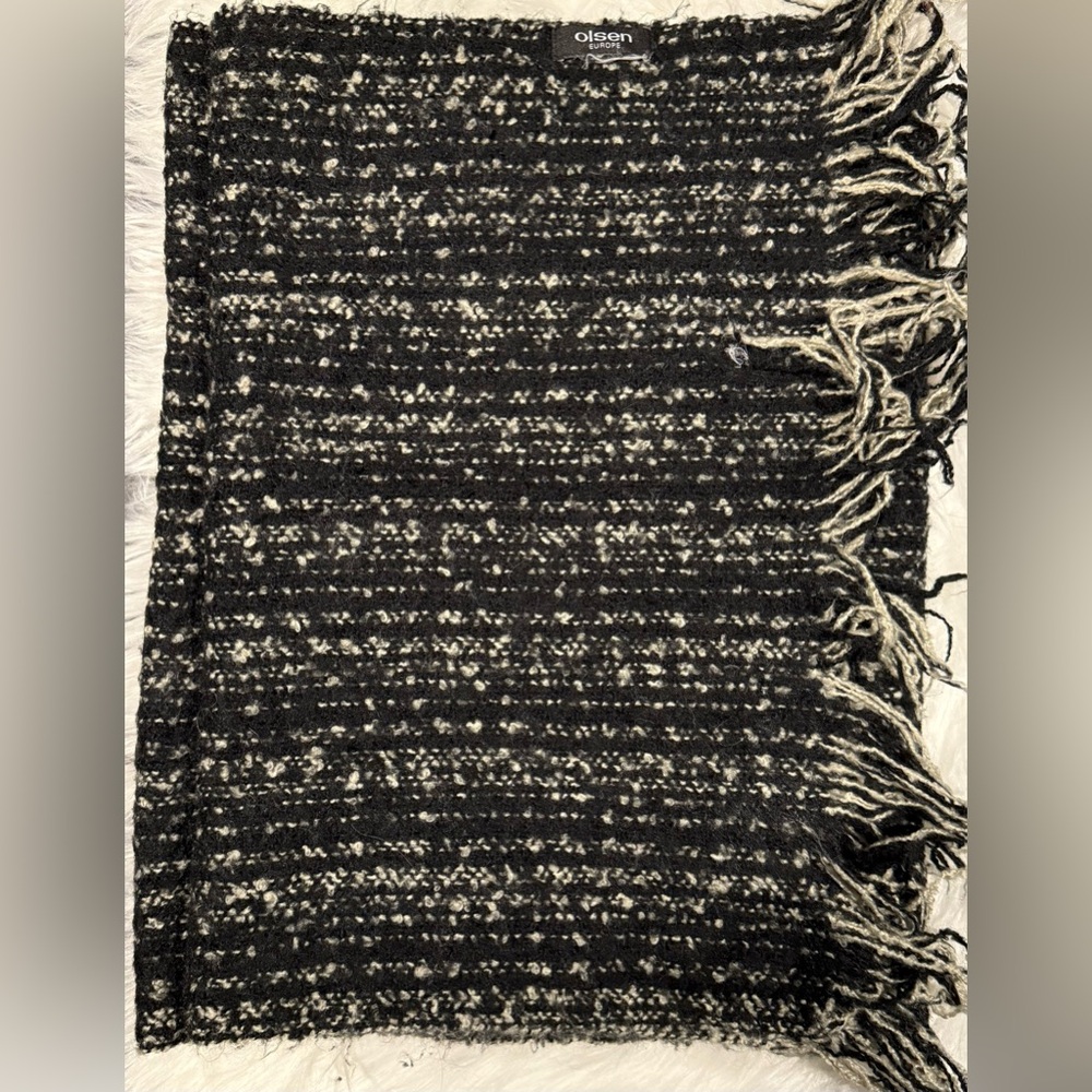 Olsen europe Fringed Scarf